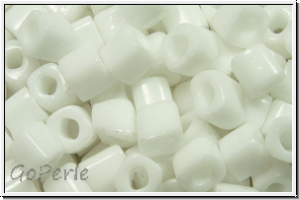 TC-04-0041, TOHO Cubes, 4mm, white, op., 10g