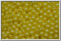 bhm. Glasperle, rund, 3mm, crystal, trans., soft pastel yellow, 50 Stk.