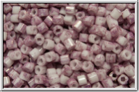 TCS-15-1200, TOHO Cubes, 1,5mm, white, op., pink marbled, 5g